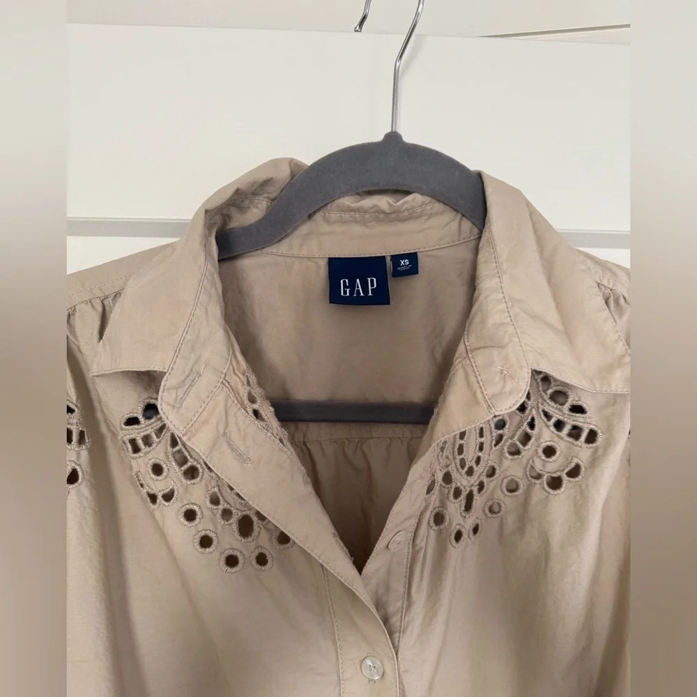 GAP Khaki Tan Eyelet Shirt Dress size xs - Picture 6 of 6